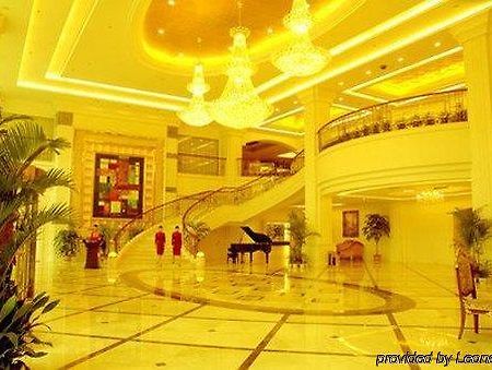 ריז'או Tian Cheng Grand Hotel מראה פנימי תמונה