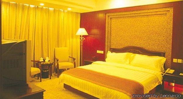 ריז'או Tian Cheng Grand Hotel חדר תמונה